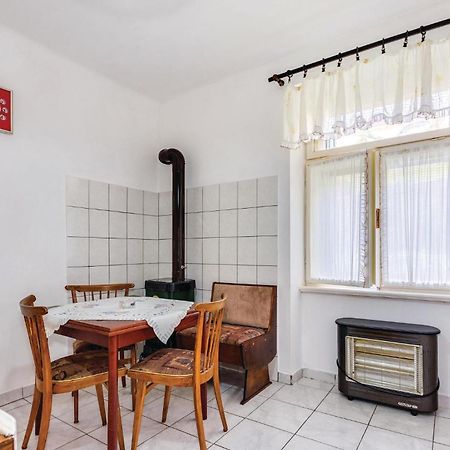 1 Bedroom Beautiful Apartment In Bakar Exterior foto