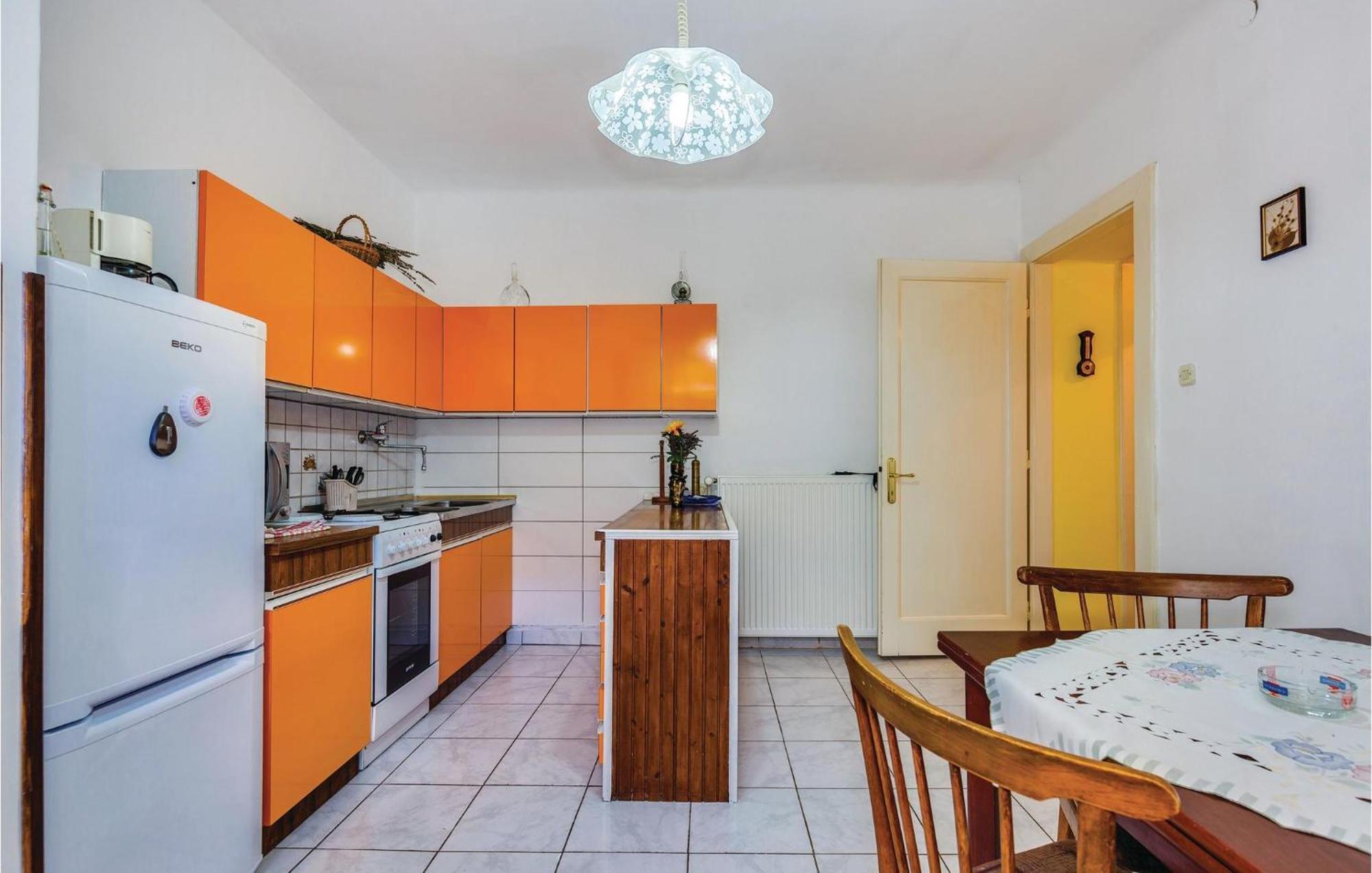 1 Bedroom Beautiful Apartment In Bakar Exterior foto