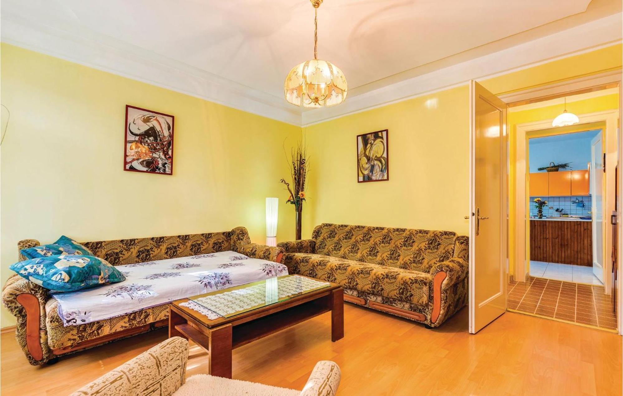 1 Bedroom Beautiful Apartment In Bakar Exterior foto